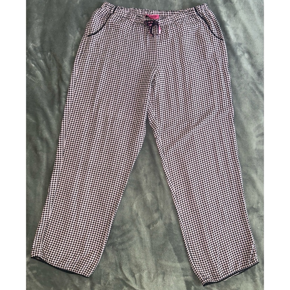 🩷🖤 Betsey Johnson Houndstooth Pajama Pants with Lace Details